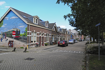 900384 Gezicht op de huizen 2e Daalsedijk 75 -lager te Utrecht, met links de hoek met de Goudsboemstraat.